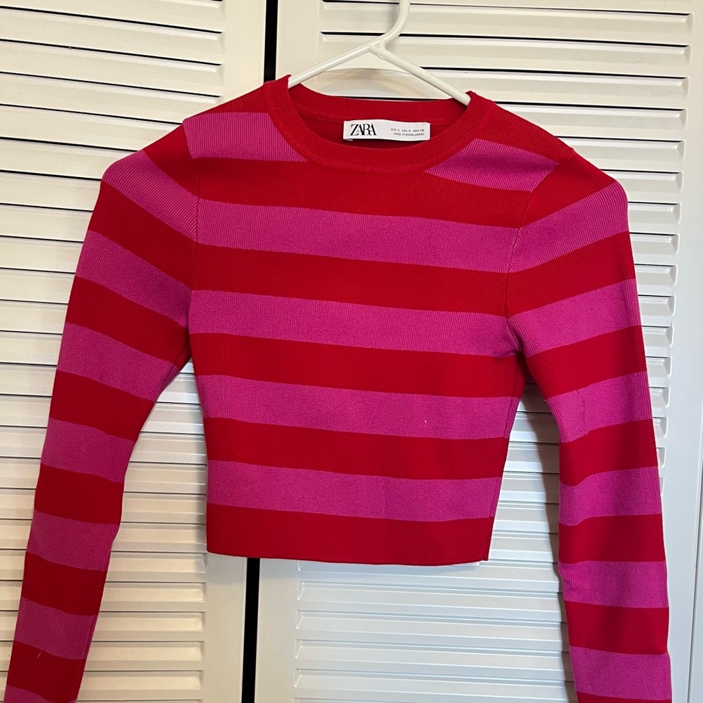 Zara Fitted Pink and Red Long Sleeve Crop Top